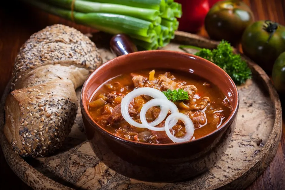 gulasch_2-1.webp Gulasch